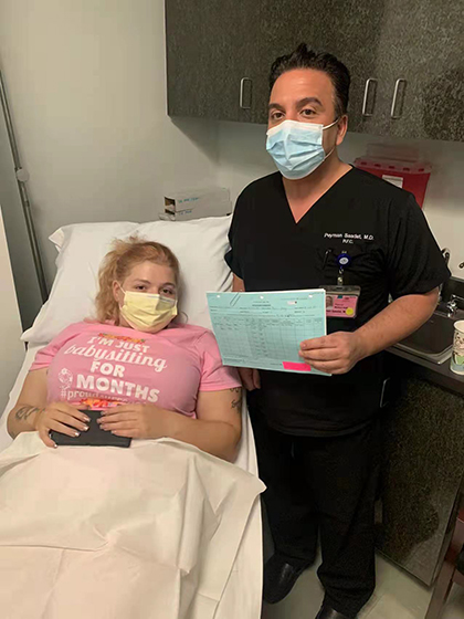 代母Angalina去诊所体检